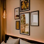 Weinzuhause Hotel-restaurant-vinothek Mommenheim