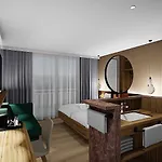 Отель Weinzuhause Hotel-restaurant-vinothek 4*