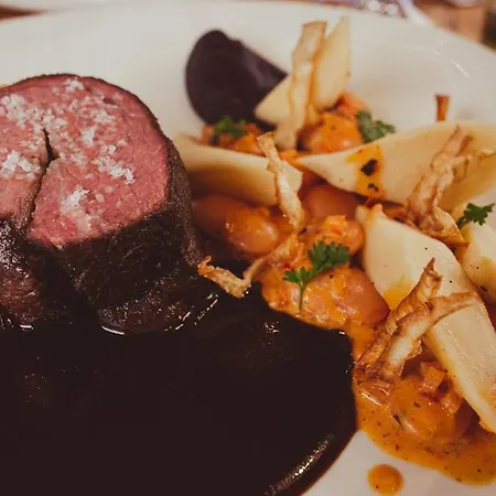 Weinzuhause Hotel-restaurant-vinothek ホテル Mommenheim