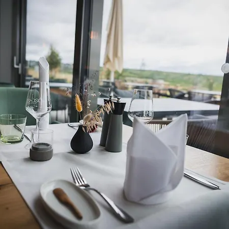 Weinzuhause Hotel-restaurant-vinothek Hotel