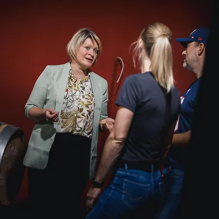 Weinzuhause Hotel-restaurant-vinothek 4*