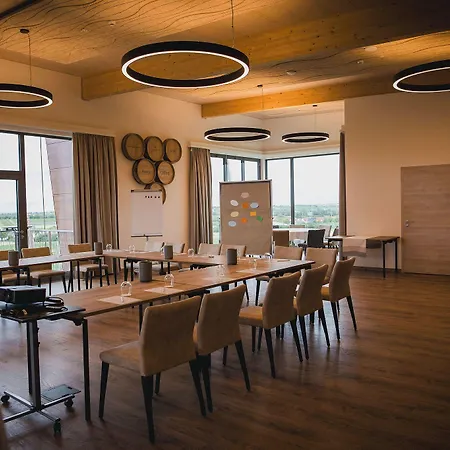 Weinzuhause Hotel-restaurant-vinothek Hotell