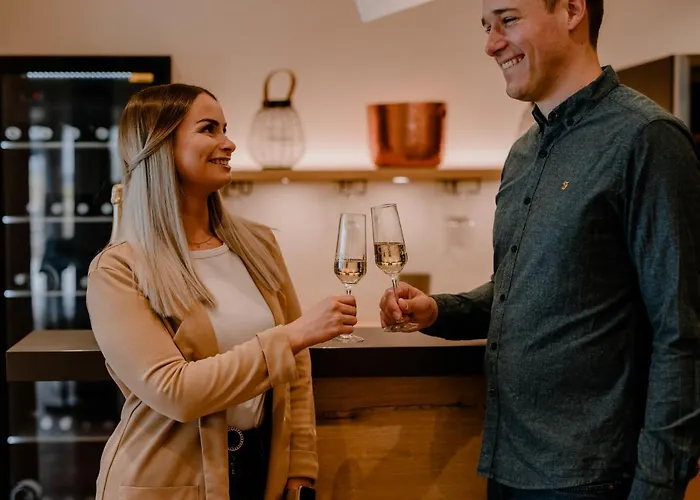 Weinzuhause Hotel-restaurant-vinothek 4*