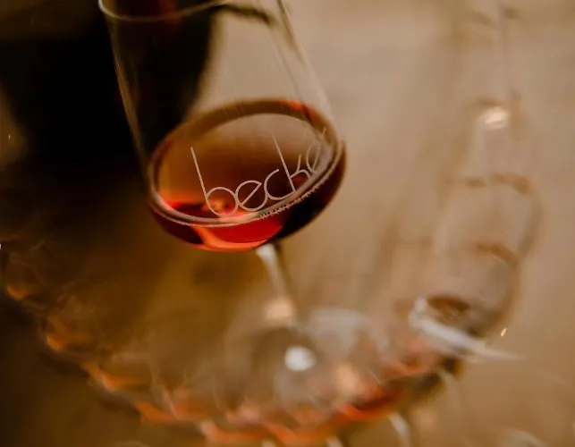 Hotel Weinzuhause Hotel-restaurant-vinothek