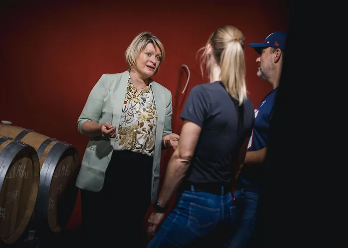 Weinzuhause Hotel-restaurant-vinothek 4*