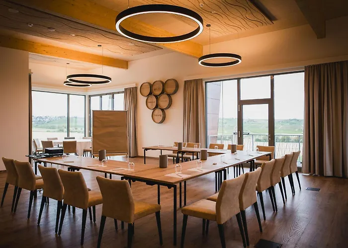 Weinzuhause Hotel-restaurant-vinothek Hotel Mommenheim