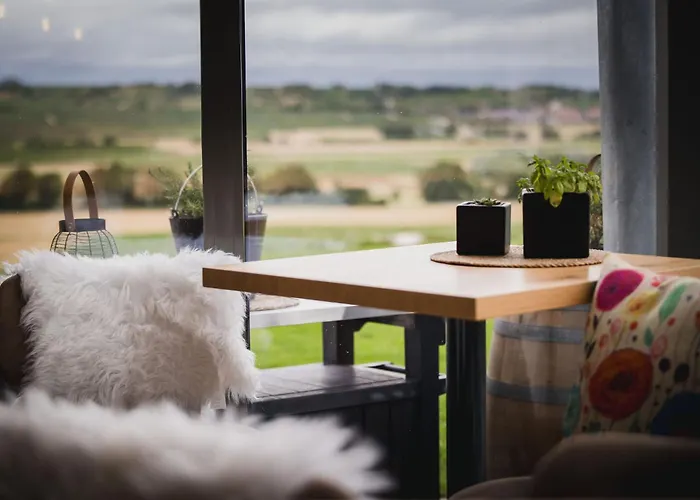 Weinzuhause Hotel-restaurant-vinothek