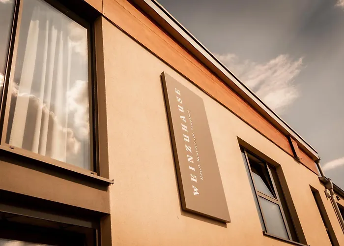 Weinzuhause Hotel-restaurant-vinothek Hotel Mommenheim