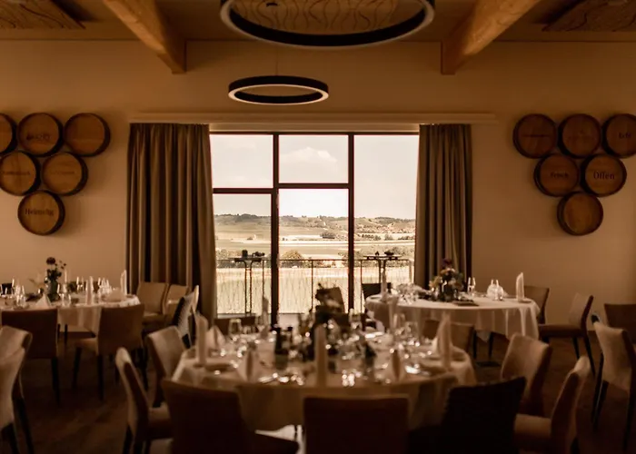 Weinzuhause Hotel-restaurant-vinothek 4*