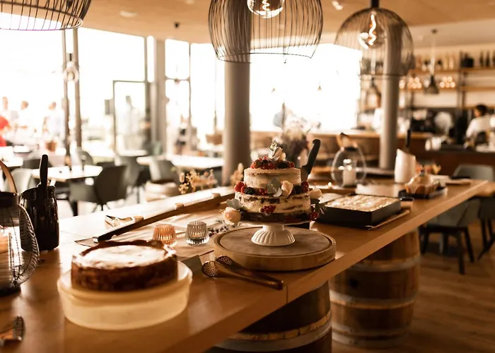 Weinzuhause Hotel-restaurant-vinothek מלון Mommenheim