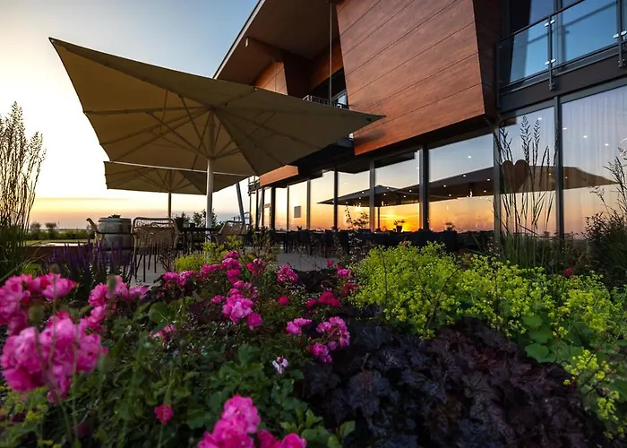 Weinzuhause Hotel-restaurant-vinothek Hotel 4*