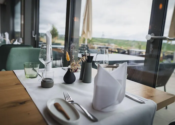 Weinzuhause Hotel-restaurant-vinothek 4* Mommenheim