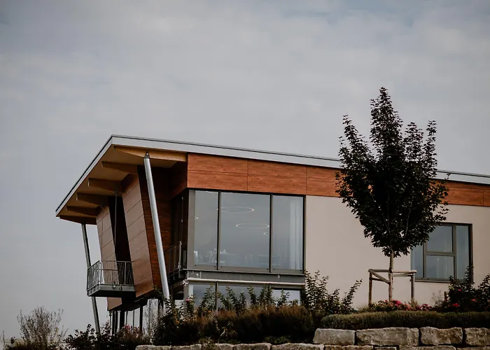 Weinzuhause Hotel-restaurant-vinothek 4*