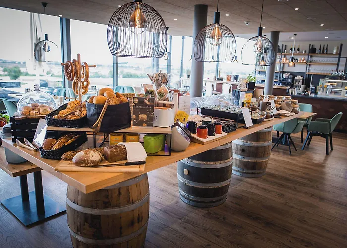 מלון Weinzuhause Hotel-restaurant-vinothek Mommenheim